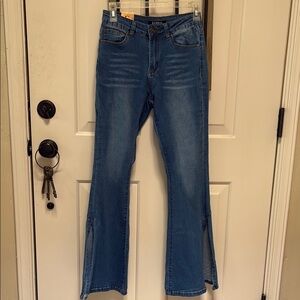 Bamboo Leg Slit Flare Blue Jeans